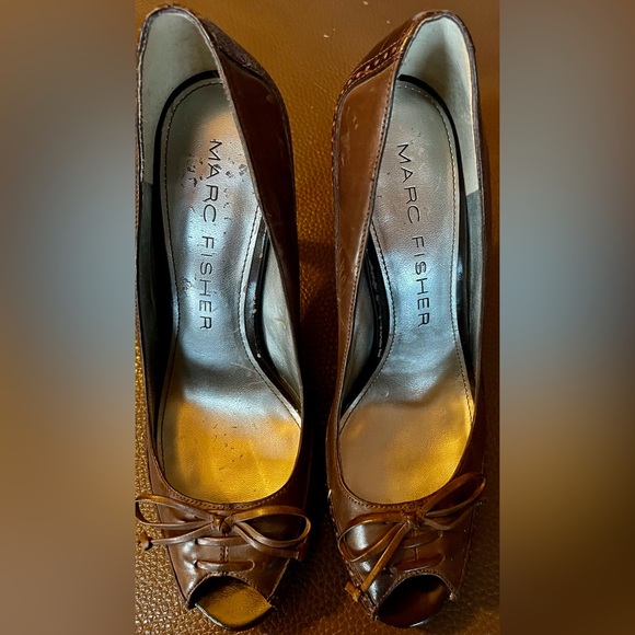 Marc Fisher shoes - Picture 1 of 3